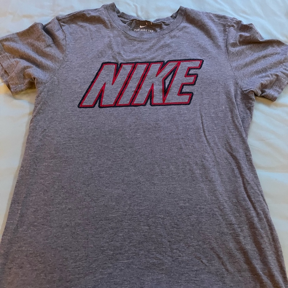 Nike t shirt small